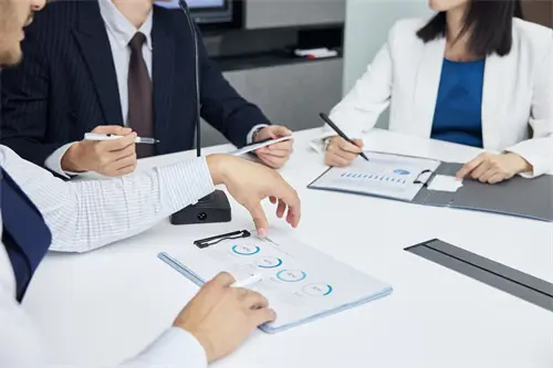 巴勒斯坦的人到芬兰旅游的价格是多少